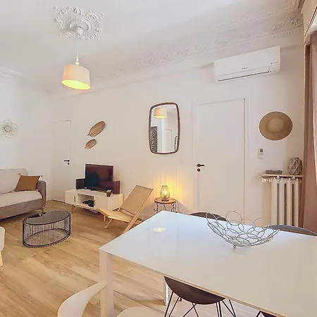 Nestor&jeeves - Cocoa - - Near Apartment